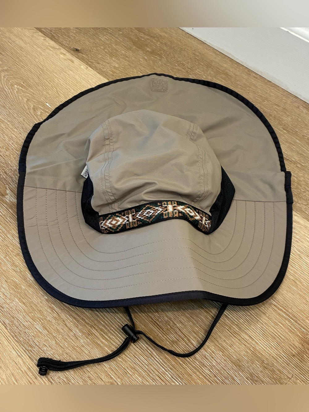 Sunday Afternoons Hat Boonie Strap Back Mens  Neck Flap Wide Brim Khaki Size L